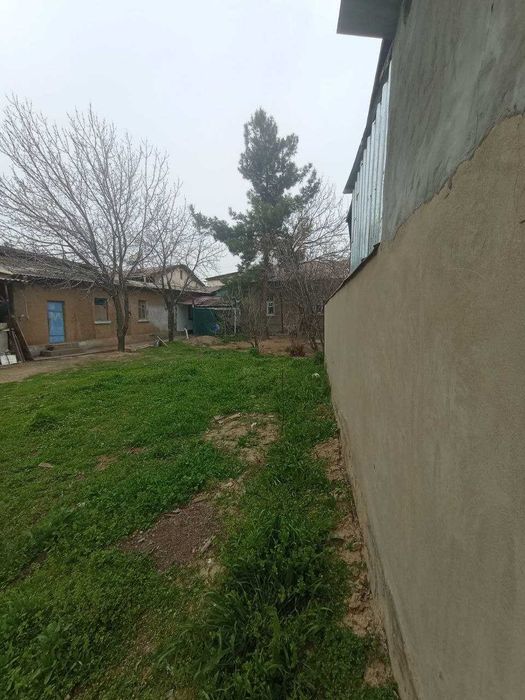 Продам дом в Кибрае. Не далеко от центра