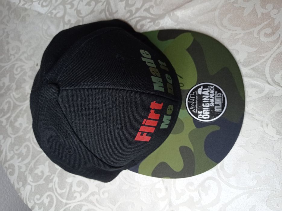 Шапки от лимитираната серия на Водка флирт 2012