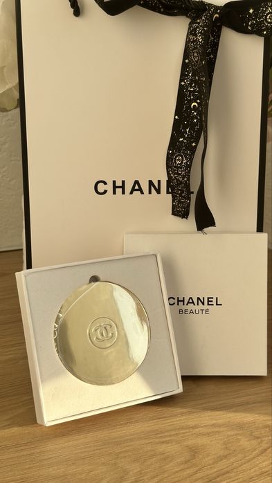 В наличии! Косметички, зеркала