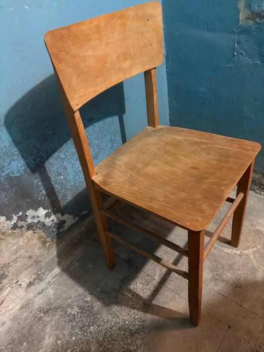 Обикновен стол  за сядане