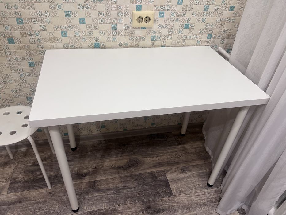 Продам кухонный стол IKEA