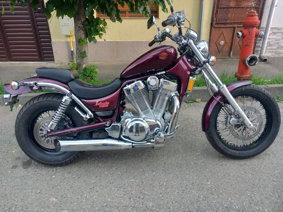Suzuki intruder vs 1400 1987