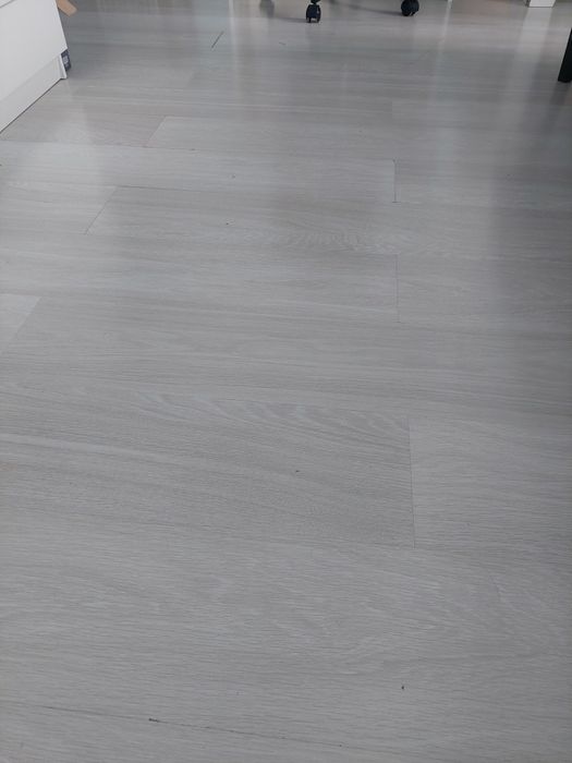 Продам ламинат Бу