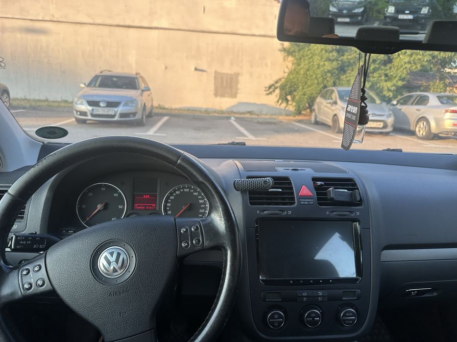 VOLKSWAGEN Golf 2006 — imagine 3