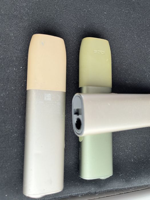 Pix Iqos Iluma Grey si Green