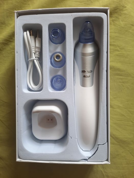 Vand aparat de curatare a fetei