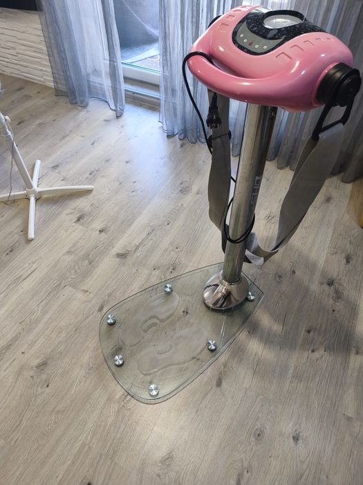 Aparat de masaj cu benzi