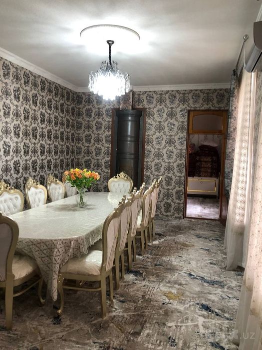 Yangi zamon xududida shinam xovli sotiladi