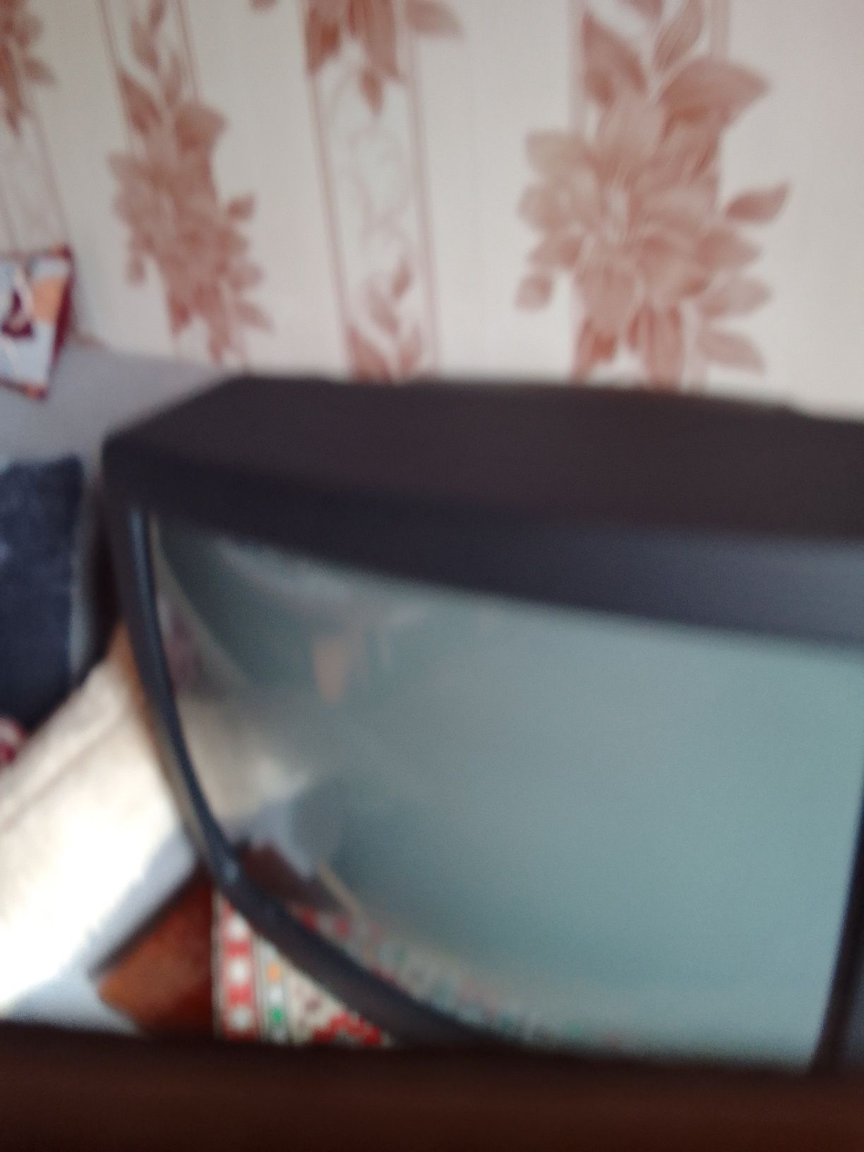 Телевизор,стар модел JVC гр. Перник Ладовица • OLX.bg