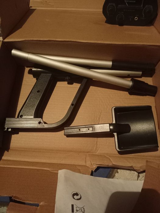 Продам металлоискатель