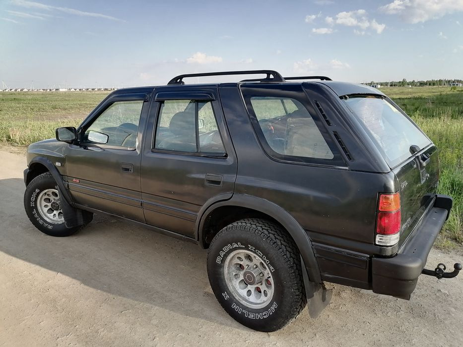 Опель фронтера 2.4 газ бензин