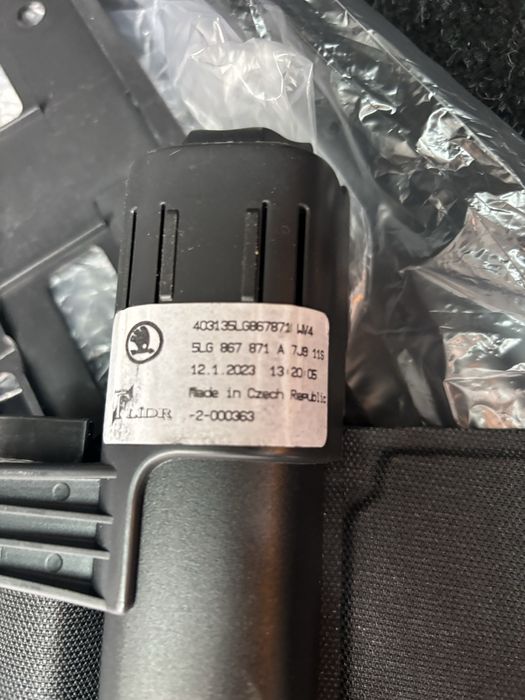 Продавам щора за Шкода