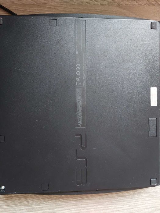 Play Station 3 slim, 2 джойстика, игри