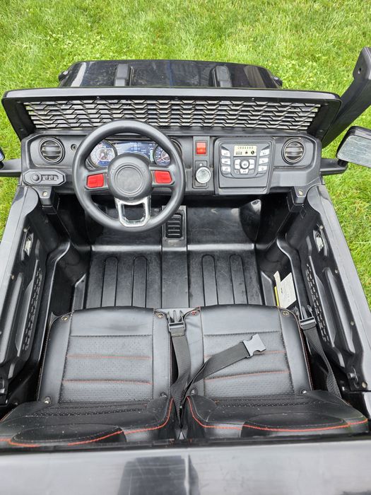 Masina copii 4X4 electrica cu 2 locuri