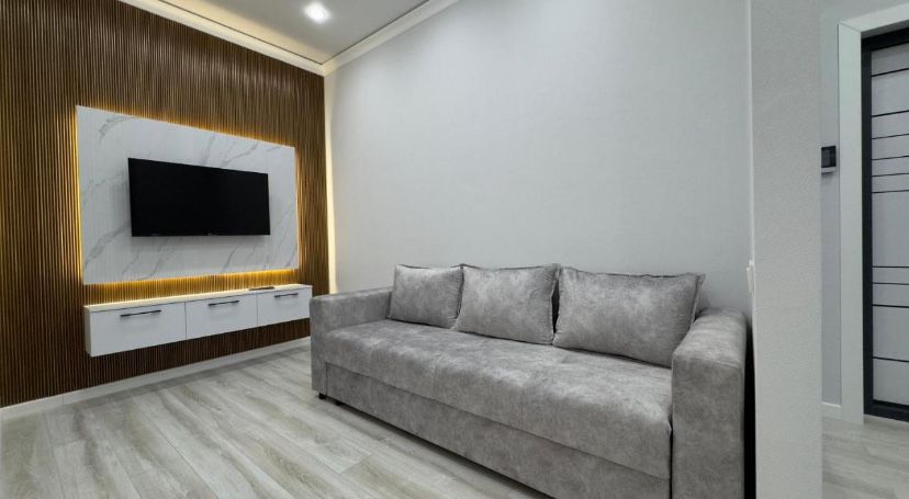 Сдам 2х ком кв левый берег Ханшатыр