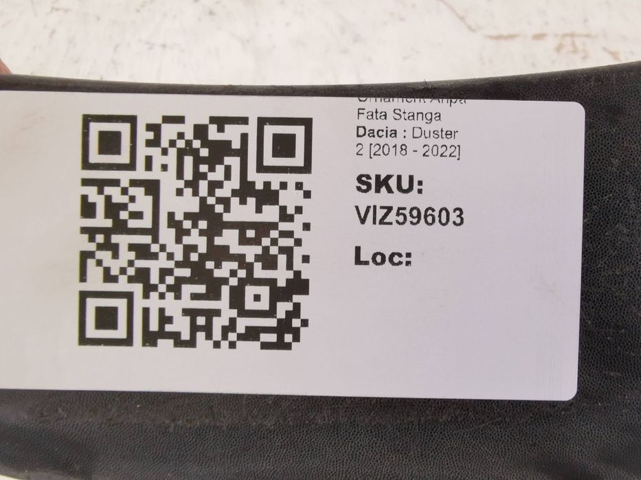 Ornament Aripa Fata Stanga Dacia  Duster 2 2018 2019 2020 2021 2022 Or