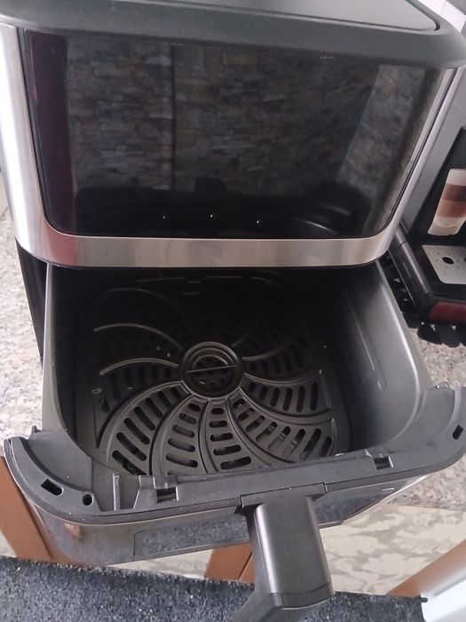 Air Fryer (friteuză cu aer cald)