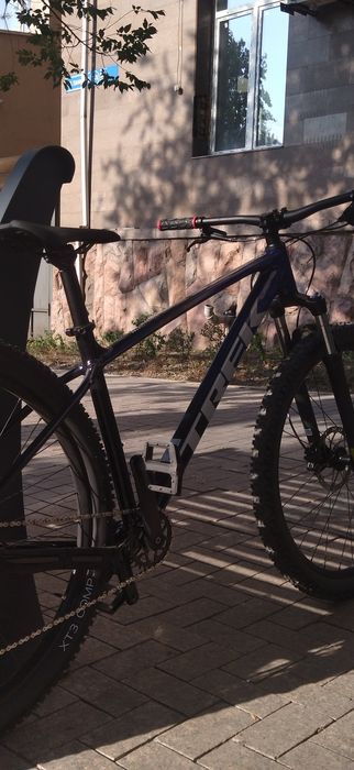 TREK marlin 6 2023