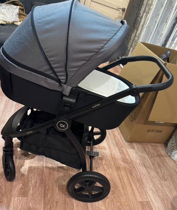 Продаётся коляска Tomix Walker