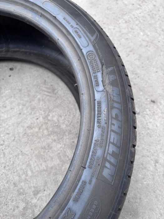 215/45/17 Michelin 2 бр Bridgeston 2 бр