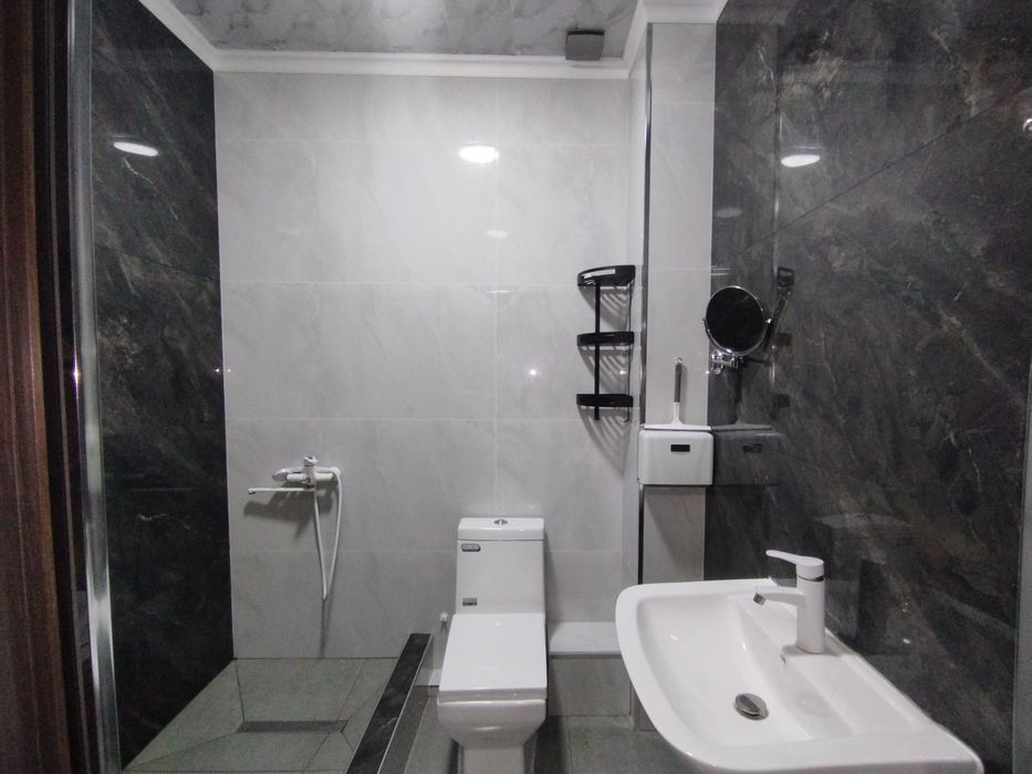 Урганч шахар Ал Хоразмий кучасида жойлашган 2 хонали квартира