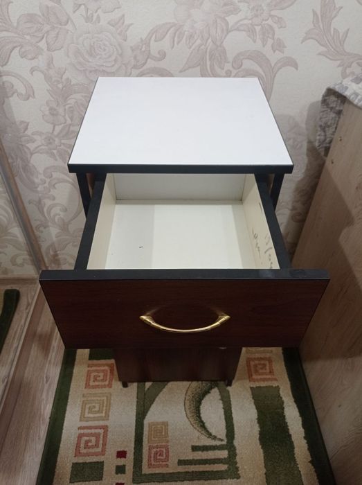 Тумбочка в отличном состоянии