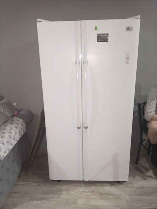 Продается Холодильник