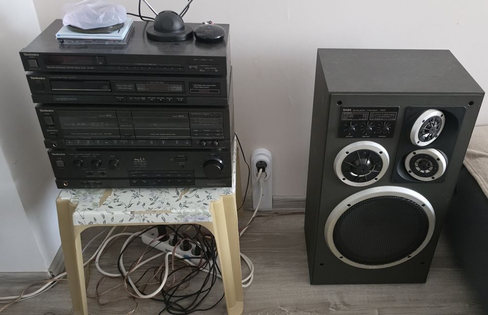 Качествен сет Technics с професионални тонколони SABA