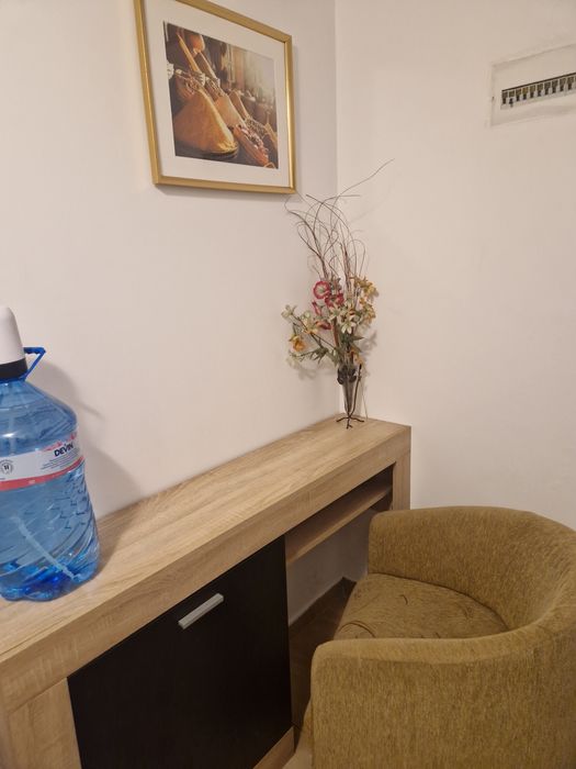 Дава се под наем Тристаен апартамент в Бургас, Лазур - 110 кв.м за 548.25 € - Снимка #2