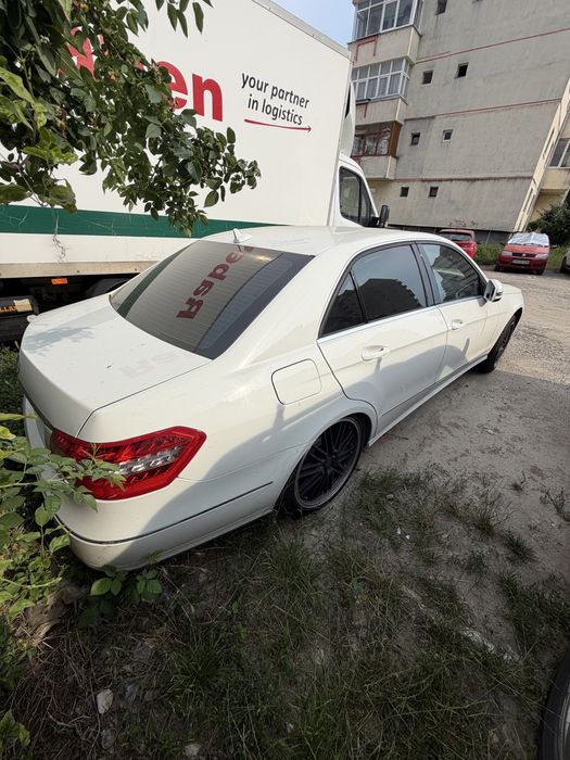 MERCEDES-BENZ E-Class 2010 — imagine 4