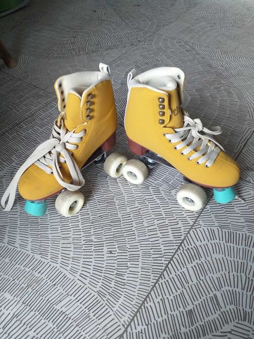 Ролкови кънки CHAYA, номер 40
