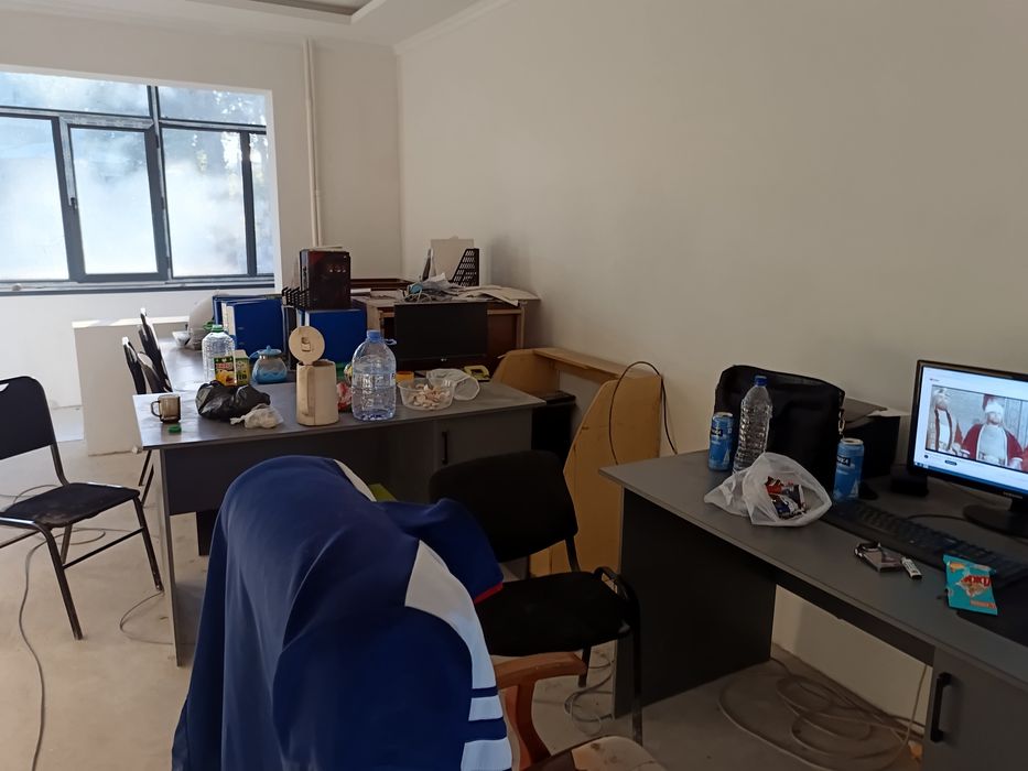 Уй сотилади 2 хоналидан 3 та