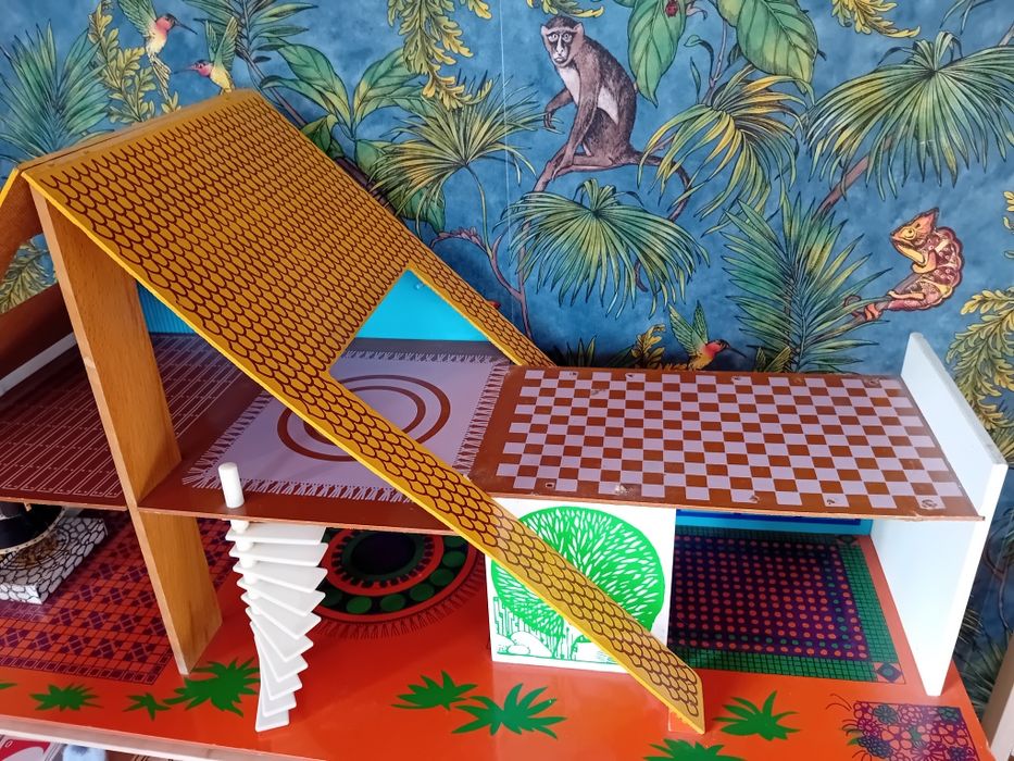 Детска къщичка за кукли. Ретро