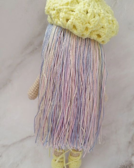 Кукла вязаная "Леди"