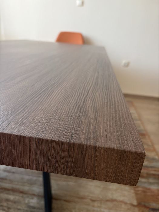 Трапезни столове и маса