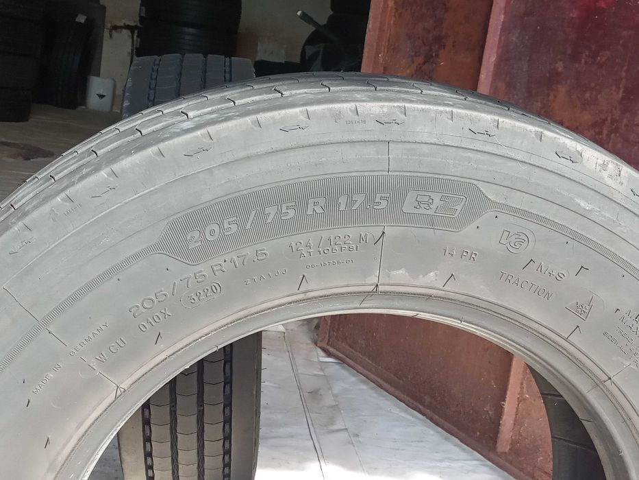 2 товарни гуми 205/75R17.5 Michelin Multi Z 124/122M M+S 14PR DOT2020