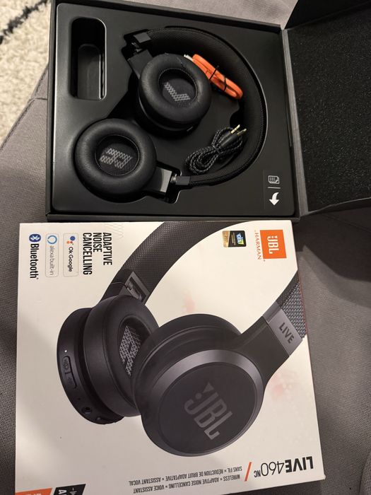 Casti JBL  by harman  live 460 nc (ca noi )