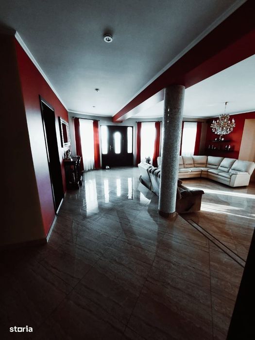 Casă / Vilă de PROPRIETAR , zona DEOSEBITA !