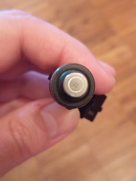 Продаются топливные форсунки Бошш 502 новые