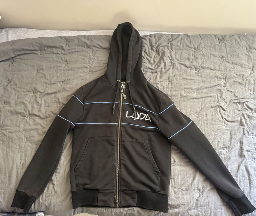 Luda горнище