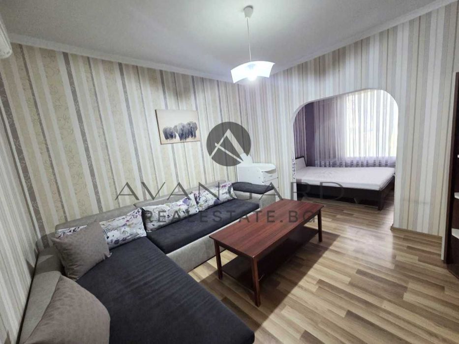 Продава се Тристаен апартамент в Пловдив, Христо Смирненски - 60 кв.м за 978 €/кв.м - Снимка #1