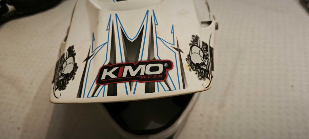 Продавам детска кросова каска