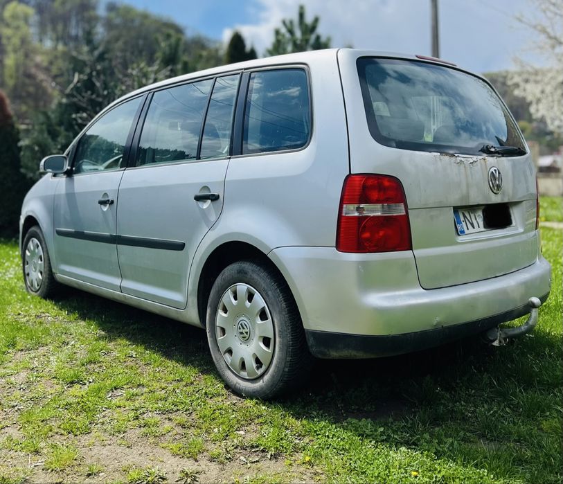 Volkswagen Touran 2.0 TDI – 7 Locuri – Întreținut-merge bine, Acte la Zi