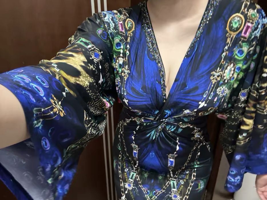 Платье роскошное