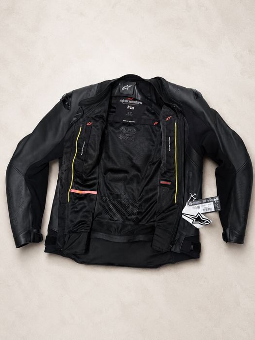 Мото яке alpinestars