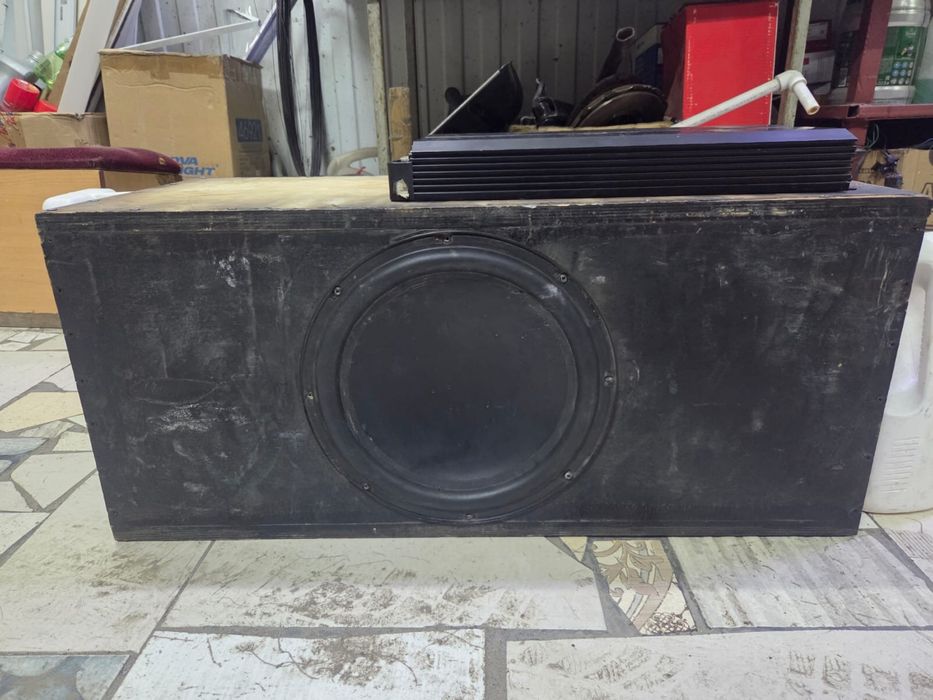 Сабвуфер с усилителем