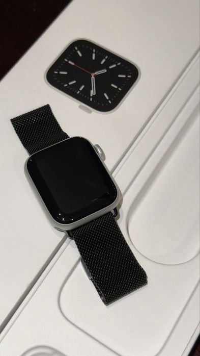 Смарт-часы Apple Watch Series 6 40 мм