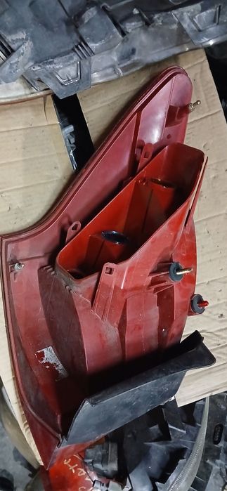 Peugeot 407 - десен стоп оригинален