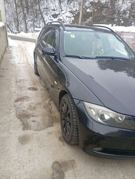 Vând BMW s3 E91 motor 2.0 cai putere 177 an 2008