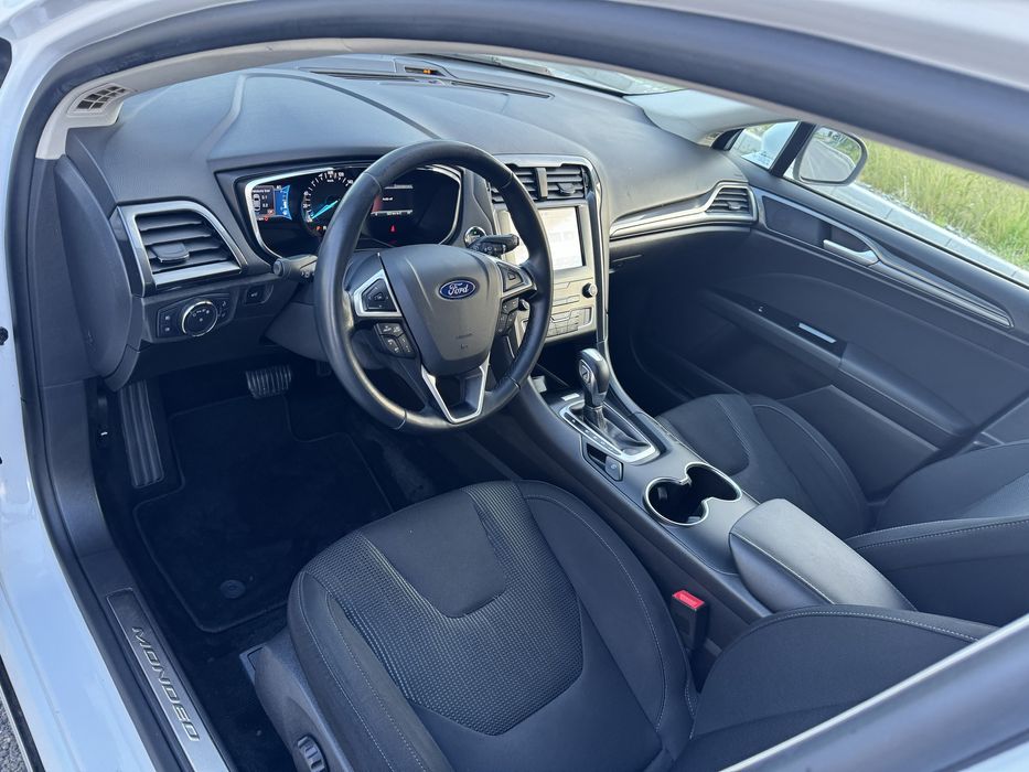 Ford Mondeo 2.0 Hybrid